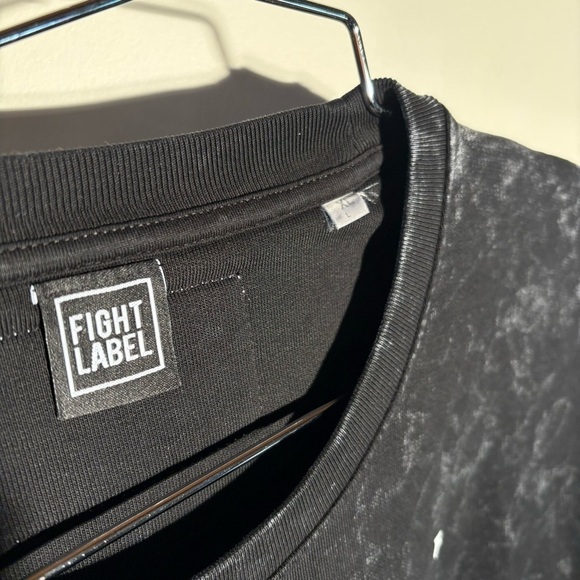 NWOT Fight Label Lightweight Sweatshirtt - Picture 6 of 9